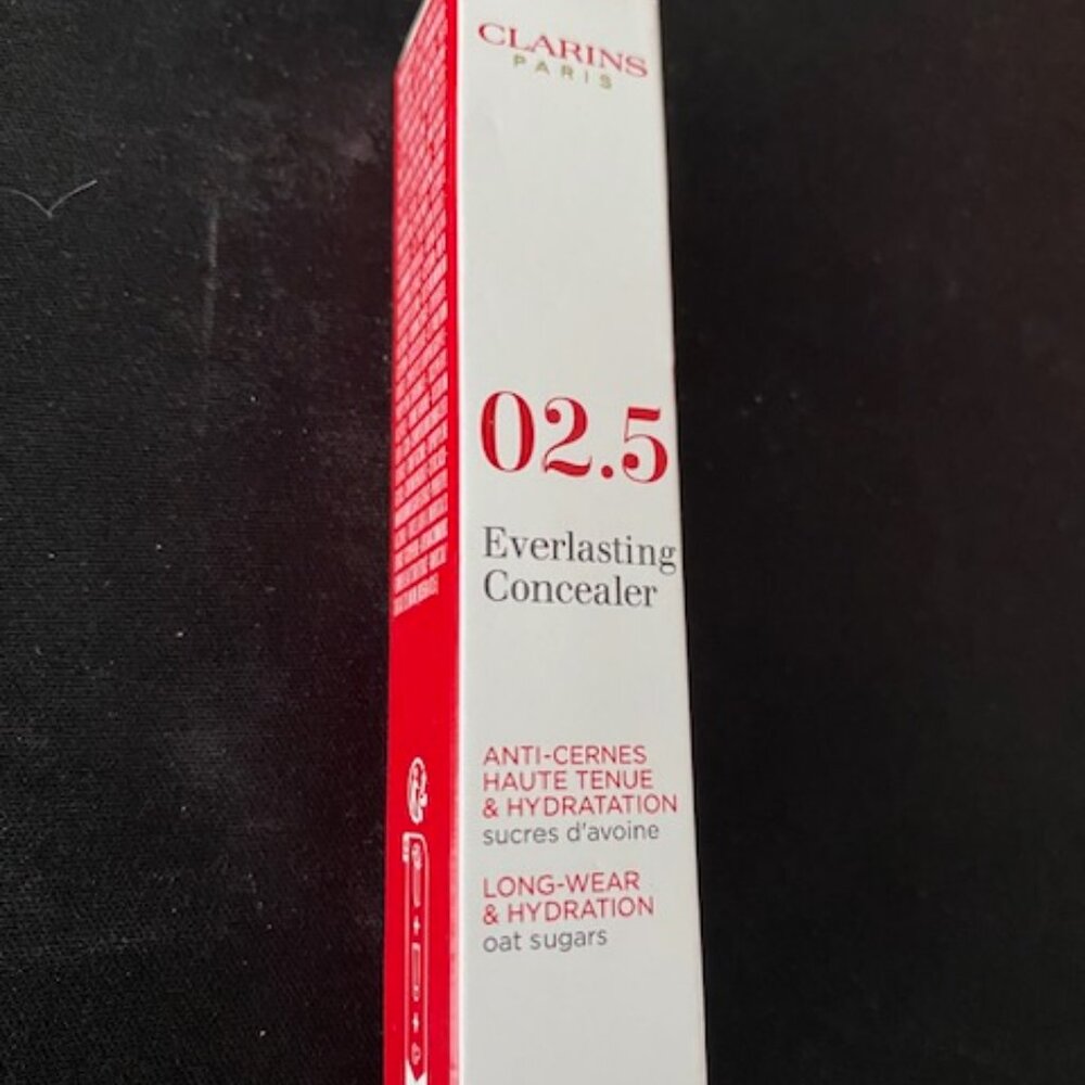 Clarins Everlasting Concealer 12ml Colour 02.5 Medium